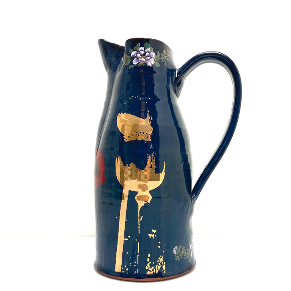 Poppy pitcher in black